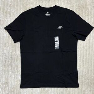New Nike Men's Black T-Shirt